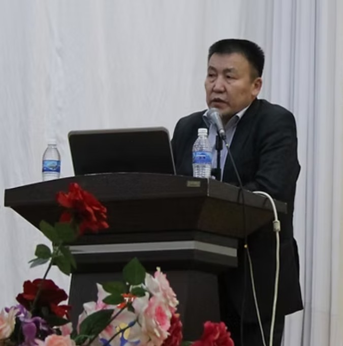 Д. Эрдэнэцогт